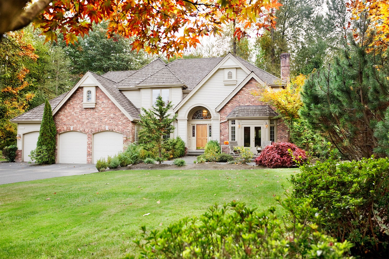 Putting Your Home on the Market Soon? 5 Ways to Make Buyers Fall in Love