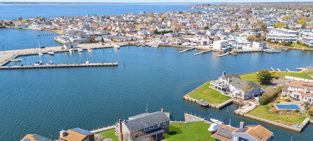 Moving to West Islip NY: Buyer’s Guide
