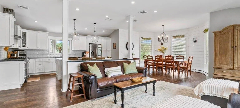 Moving to Massapequa: A Buyer’s Guide for 2026