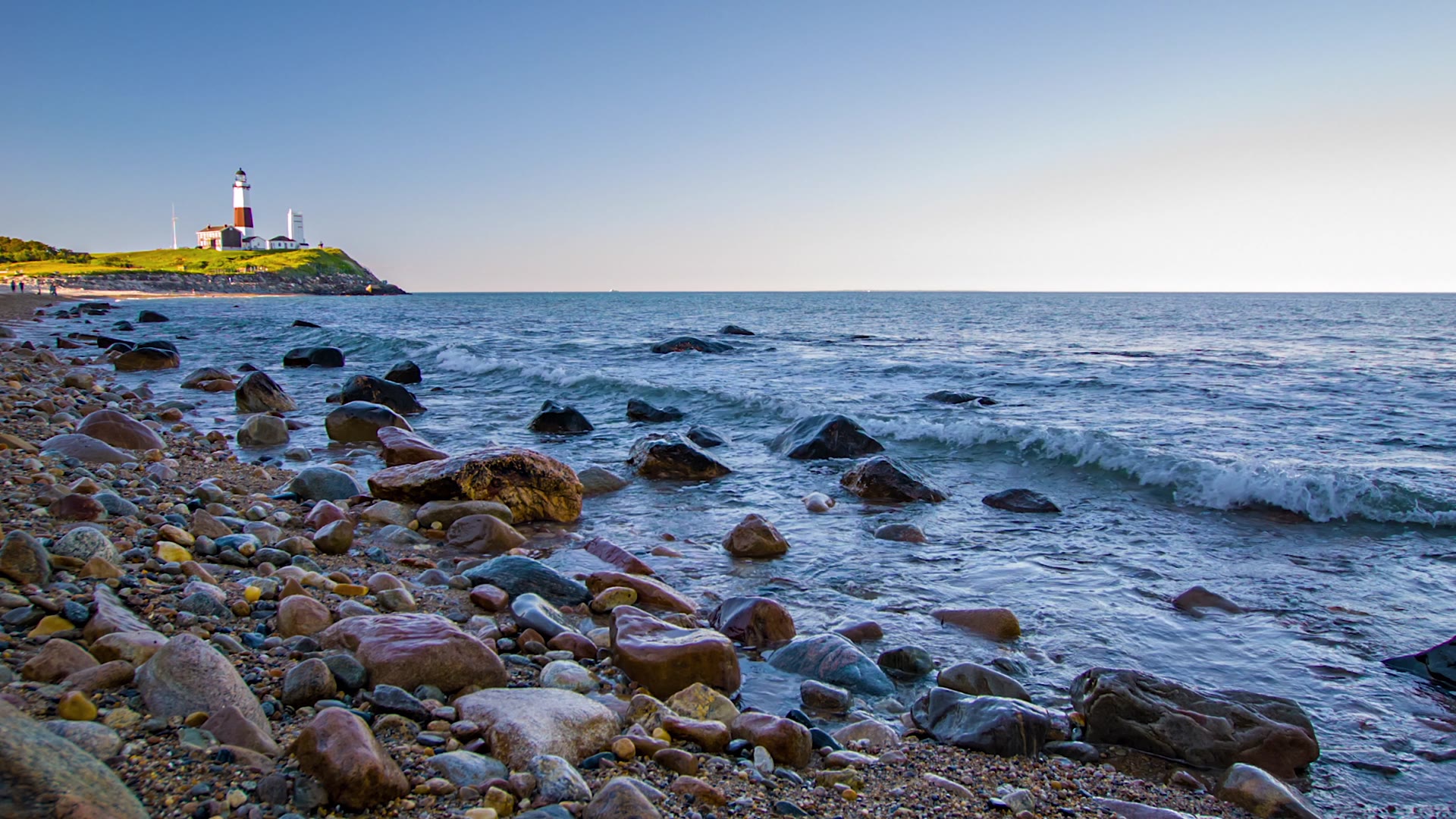 Montauk lighthouse and the Long Island coastline