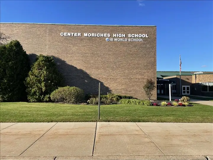 Center Moriches High School campus photograph
