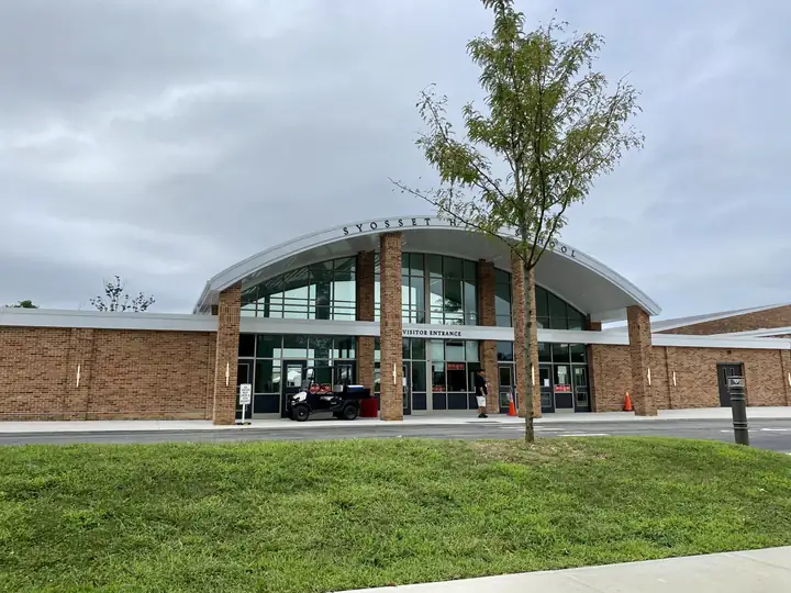 Syosset Senior High School campus photograph