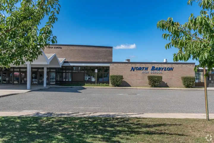 North Babylon High School campus photograph