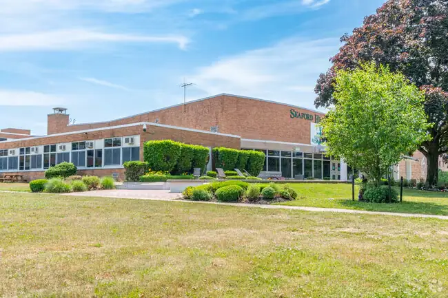 Seaford Senior High School campus photograph