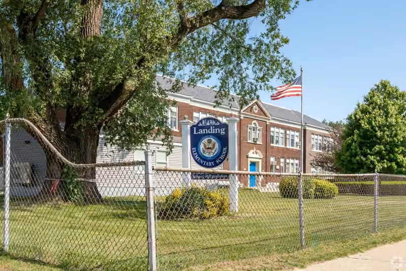 Landing School campus photograph