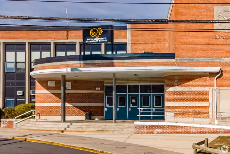 West Hempstead Secondary School campus photograph