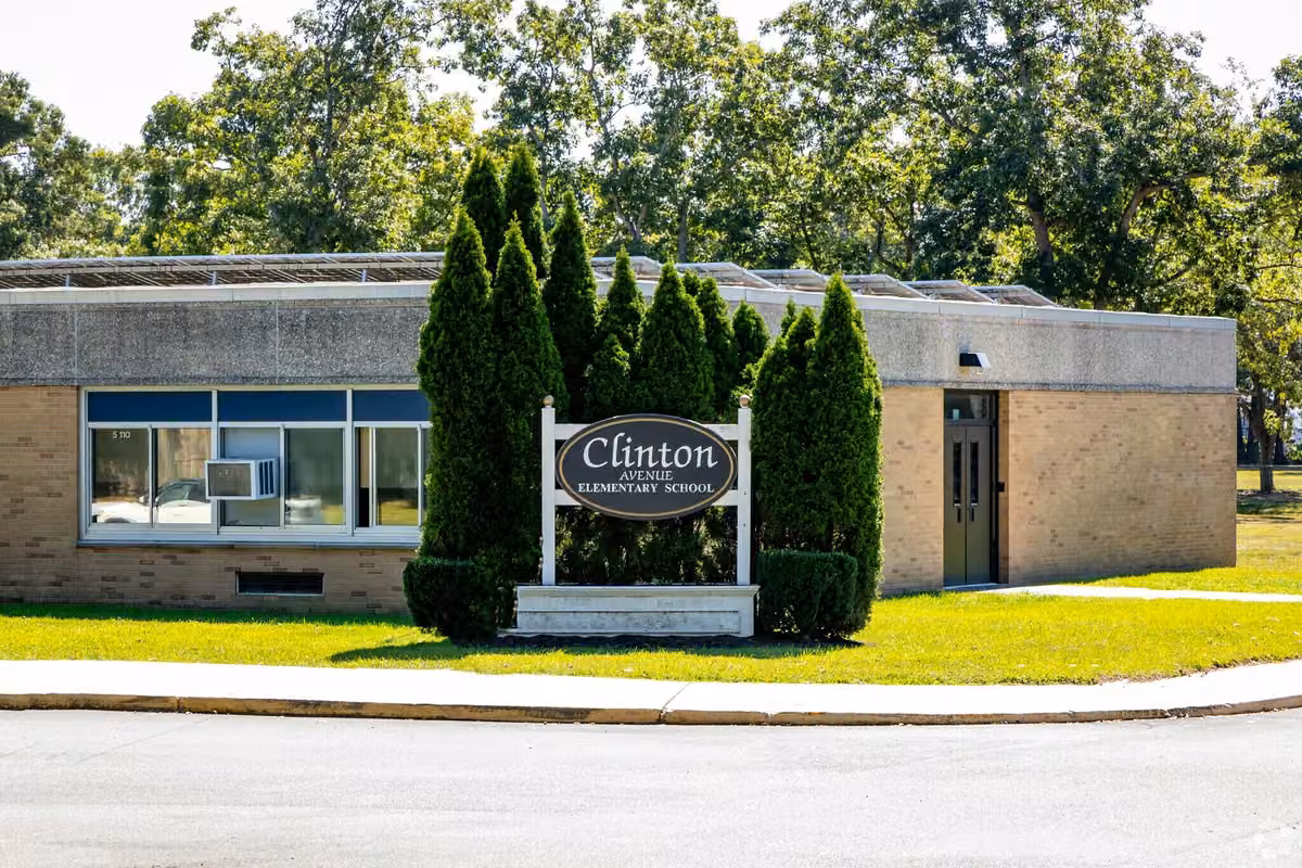 Clinton Avenue School campus photograph