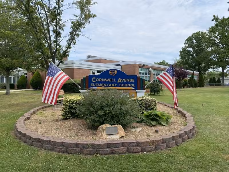 Cornwell Avenue School campus photograph