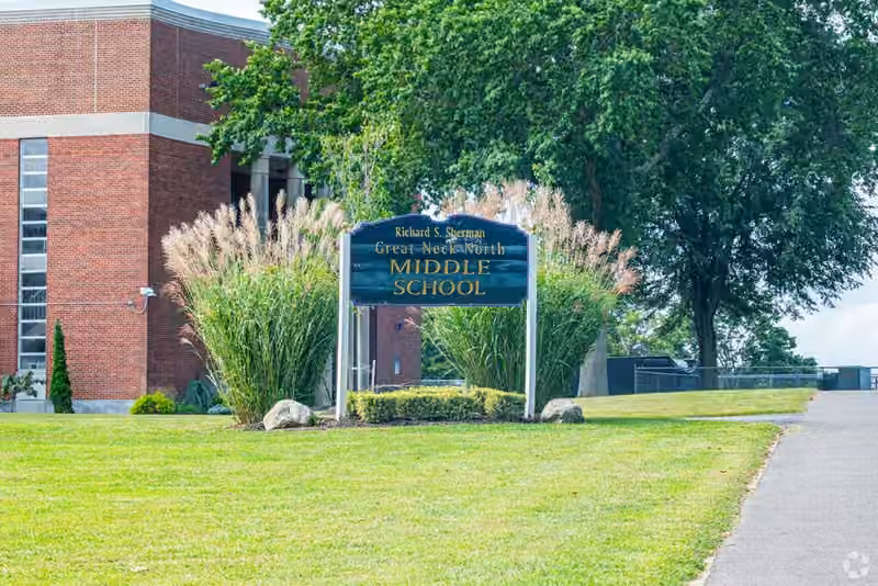 Great Neck North Middle School campus photograph