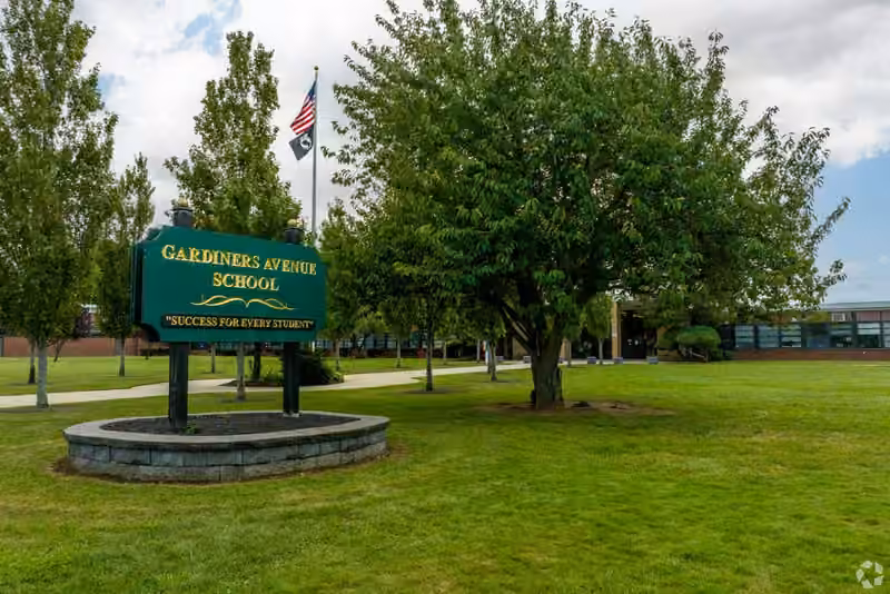 Gardiners Avenue School campus photograph