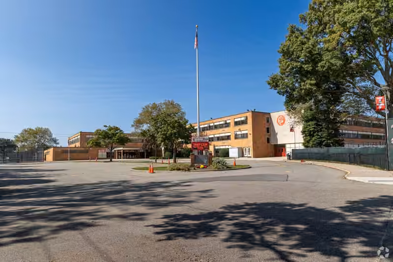 Valley Stream South High School campus photograph