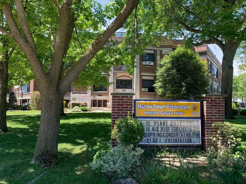 Marion Street School campus photograph