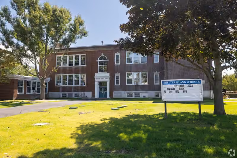 Shelter Island School campus photograph