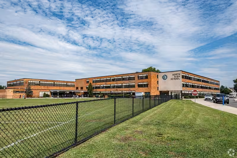 Valley Stream North High School campus photograph